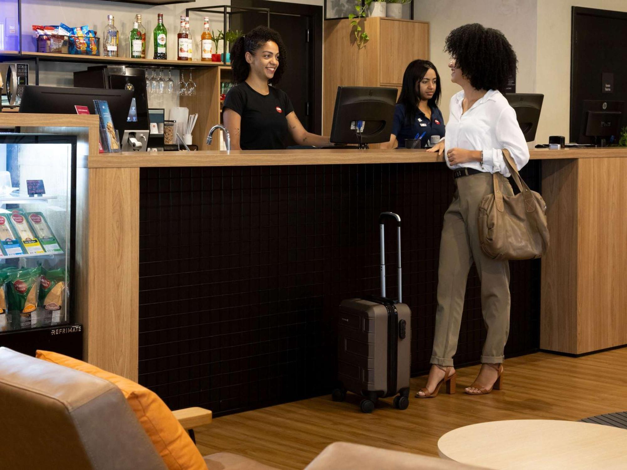 Ibis Belo Horizonte Savassi Hotel Екстериор снимка